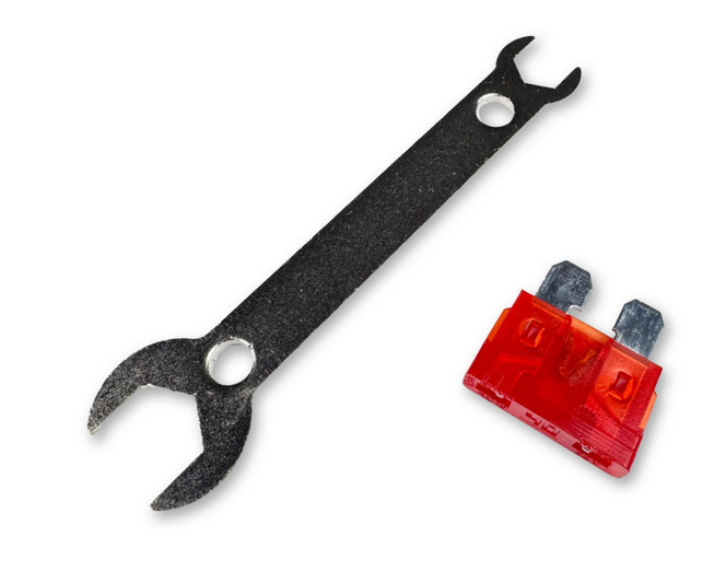 SINUS 8000 24-230V (4000/8000W) PRZETWORNICA NAPIĘCIA - obrazek 3